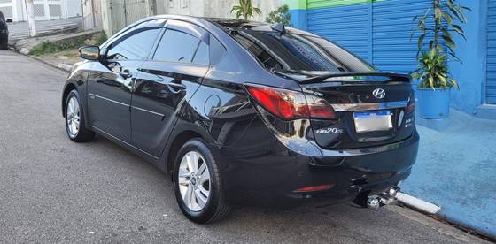 HYUNDAI HB20S 1.6 PREMIUM 16V FLEX 4P AUTOMÁTICO HYUNDAI HB20S 1.6 PREMIUM 16V FLEX 4P AUTOMÁTICO